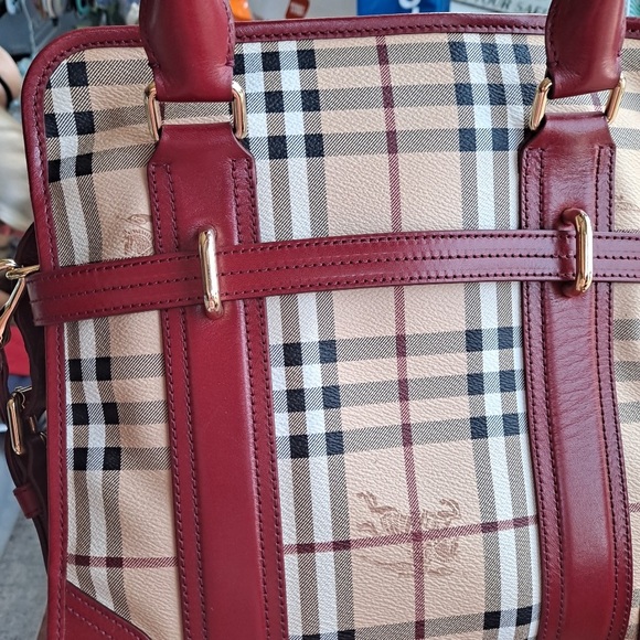Authentic Burberry purse and wallet - Picture 1 of 9